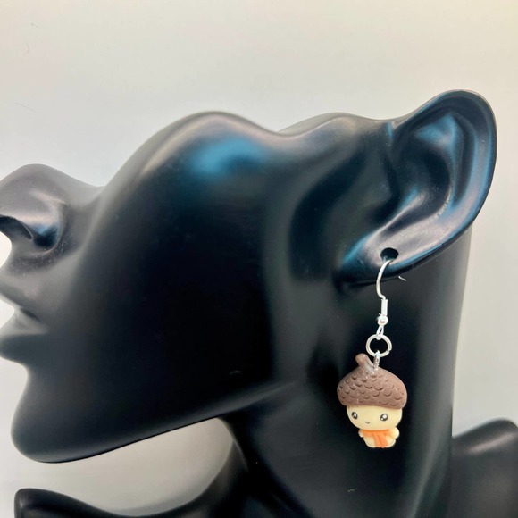 Acorn Earrings - Fall Acorn Head Earrings - Seasonal Earrings - Fall Earrings - Picture 9 of 10
